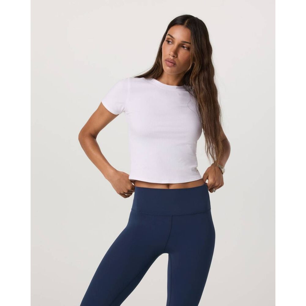 NWOT Vuori Pose Fitted Tee Shirt In White Size XS Comfy Ribbed Short Sleeve